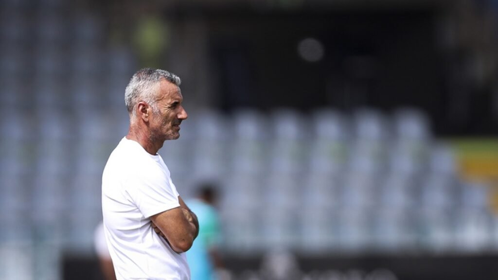 Ivo Vieira de saída do Tondela