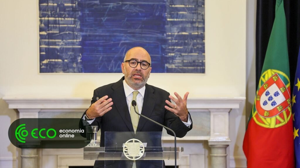 PS convoca Pinto Luz ao Parlamento para esclarecer condições para privatização da TAP