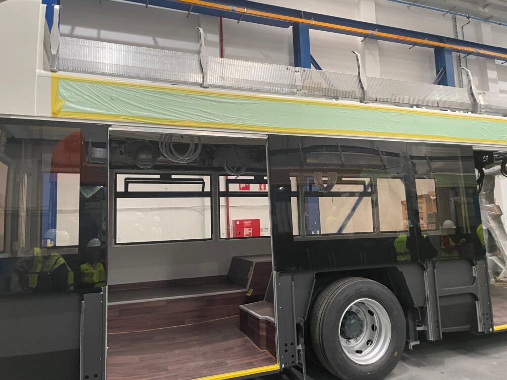 Autocarros suíços "refugiados de guerra" buscam aumentar presença em Portugal