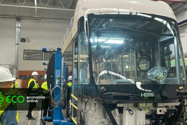 Autocarros suíços "refugiados de guerra" buscam aumentar presença em Portugal