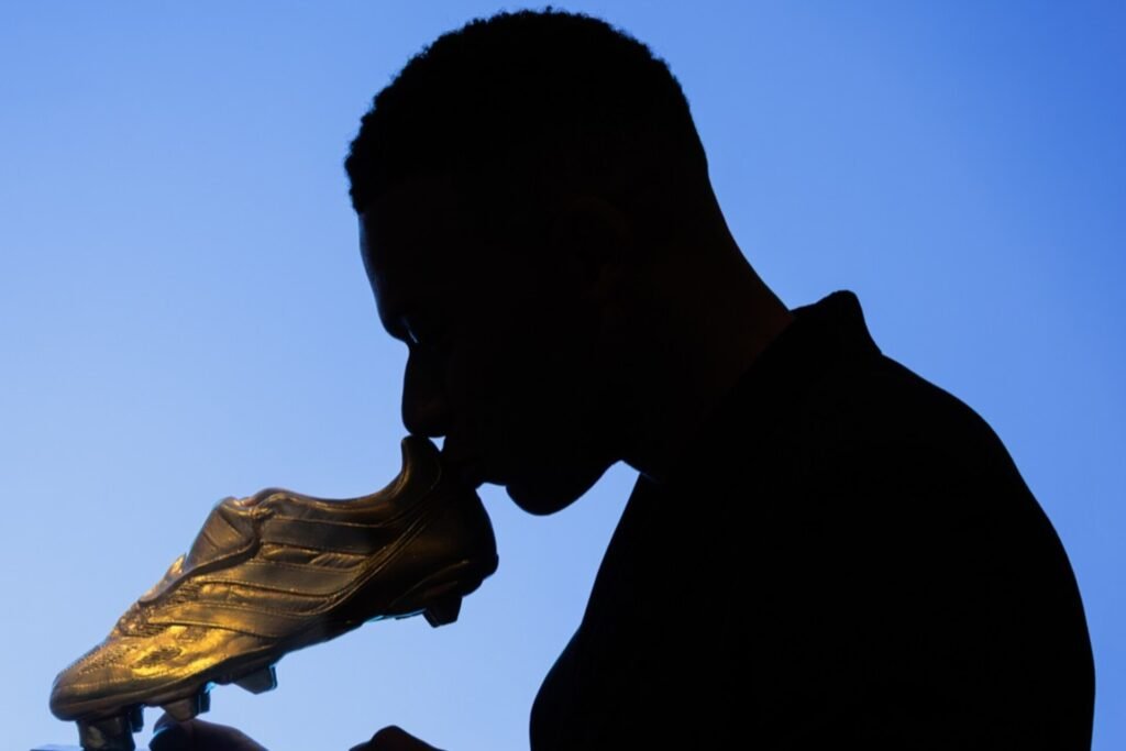 Kylian Mbappé conquista a Bota de Ouro e é reconhecido como o melhor marcador da Europa