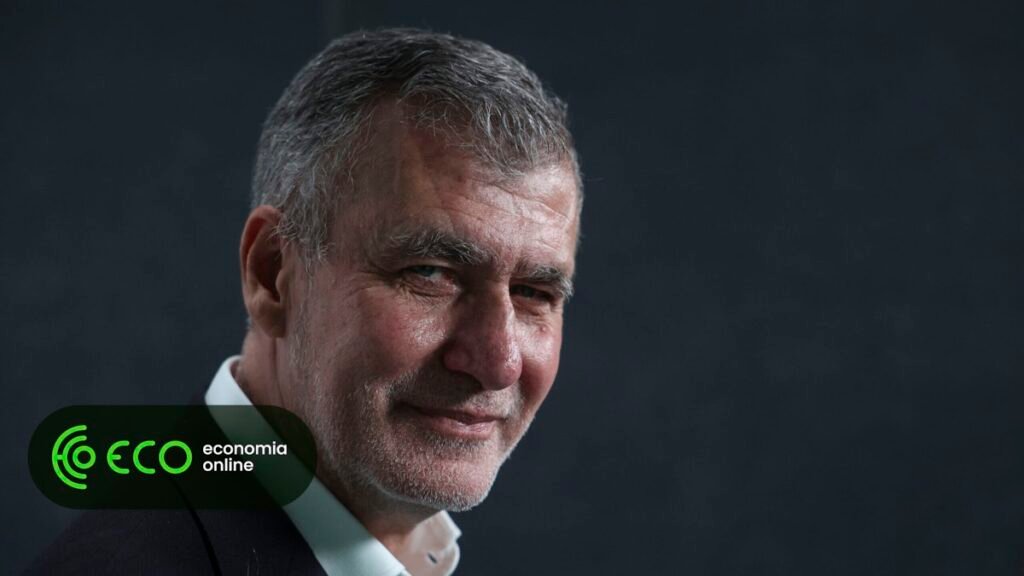 "Cartazes não são motivo para ilegalizar o partido Chega, afirma Gouveia e Melo"