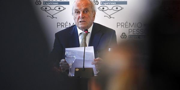 Herdança de emancipação: Agremiações respondem ao falecimento de Francisco Pinto Balsemão