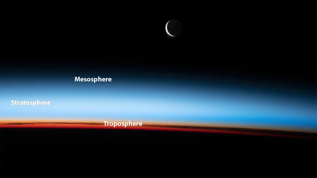 Cientistas descobrem a maneira estranha como o CO2 resfria parte da atmosfera da Terra