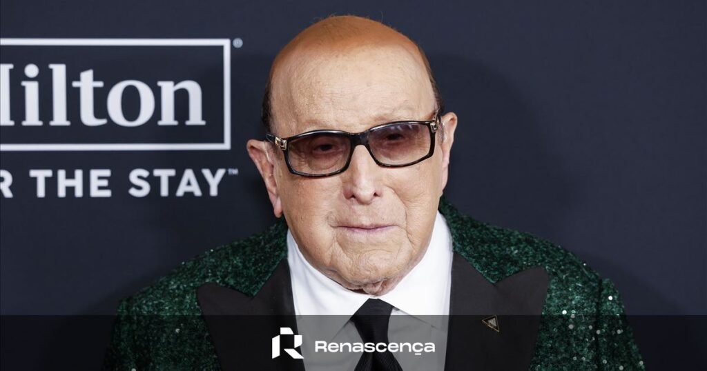 Faleceu Clive Davis, o empresário que apresentou artistas como Springsteen, Aretha e Whitney Houston