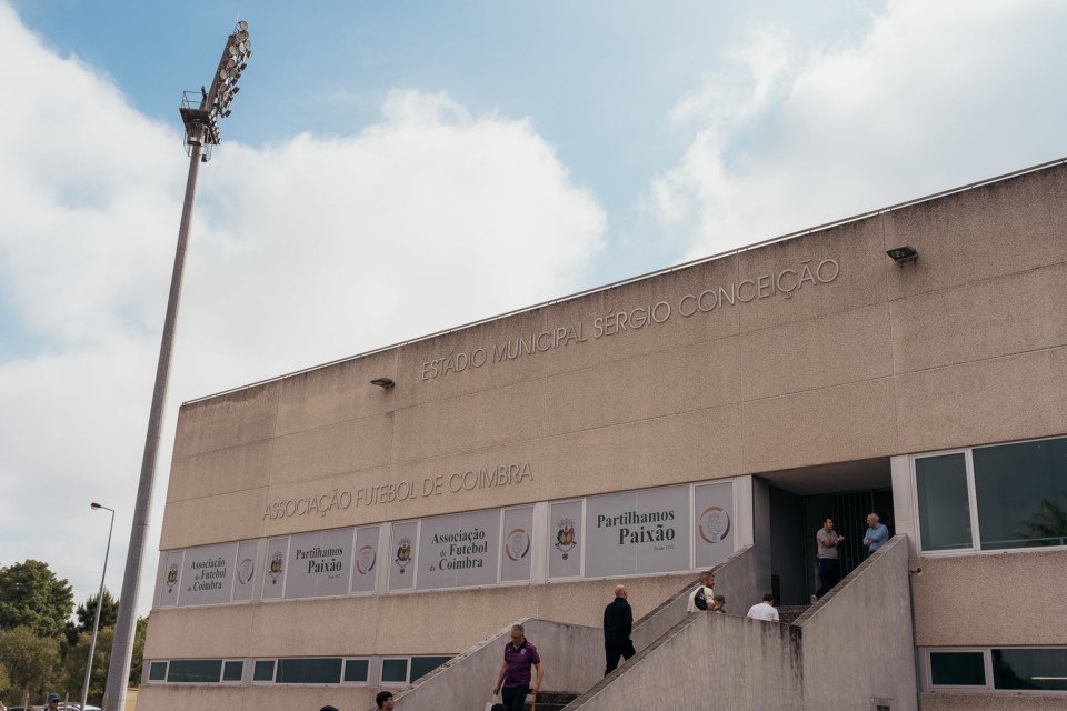 Aprovado contrato de desenvolvimento desportivo entre Município e AFC para utilização do Estádio Municipal Sérgio Conceição