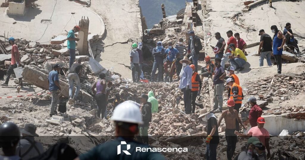 Terremotos na Venezuela: Equipa lusa busca salvar sobrevivente vivo