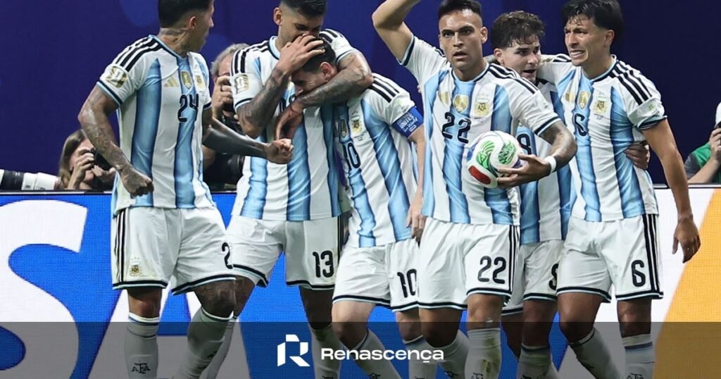 Virada espetacular impulsiona Argentina às semifinais da Copa do Mundo