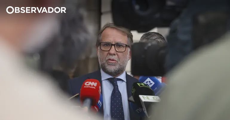 MAI alerta para dias de "risco absolutamente terrível" em Portugal