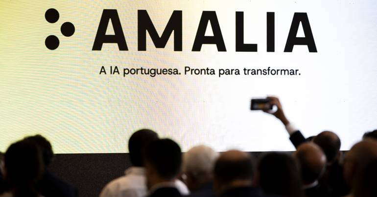 Amália Alucina: Quando a Realidade Encontra a Fantasia
